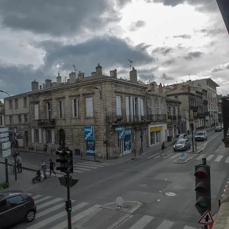 Daire Gare Saint Jean *